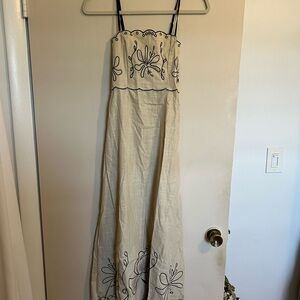 SHEIN Beige Dress with Black Detailing